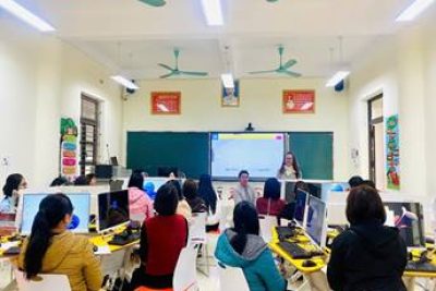 TỔ CHỨC TẬP HUẤN ỨNG DỤNG CÔNG NGHỆ THÔNG TIN, TRÍ TUỆ NHÂN TẠO (AI) TRONG DẠY HỌC VÀ CÔNG TÁC CHUYÊN MÔN